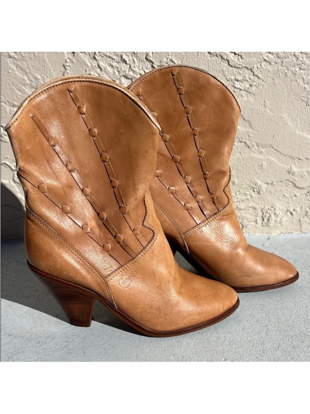 Vintage Candies Tan Leather Boots Wester Cone Heel Size 8.5